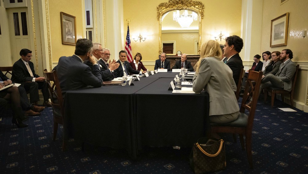 The Senate Climate Solutions Caucus meets in November 2019. (Wikimedia Commons/U.S. Senate/Office of Lisa Murkowski)