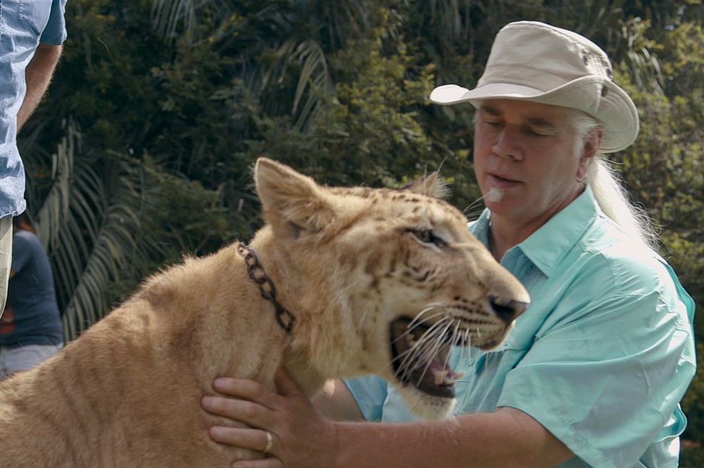 A scene from Episode 2 of "Tiger King: Murder, Mayhem and Madness" (Netflix) A scene from Episode 2 of "Tiger King: Murder, Mayhem and Madness" (Netflix)