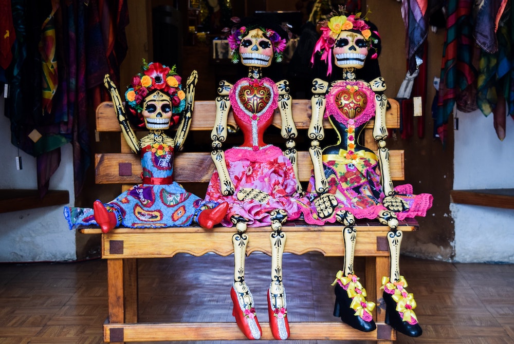 Decorative skeletons for Day of the Dead (Unsplash/Valeria Almaraz) Decorative skeletons for Day of the Dead (Unsplash/Valeria Almaraz)