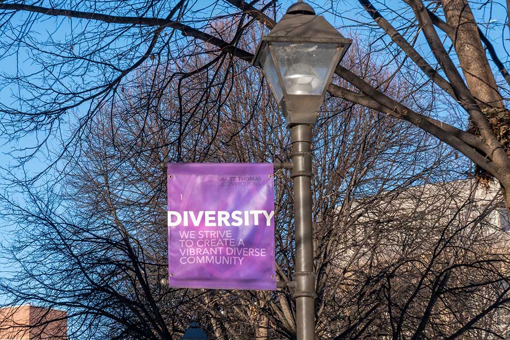 A sign on the campus of the University of St. Thomas in St. Paul, Minnesota, in January 2020 (Dreamstime/Ken Wolter)