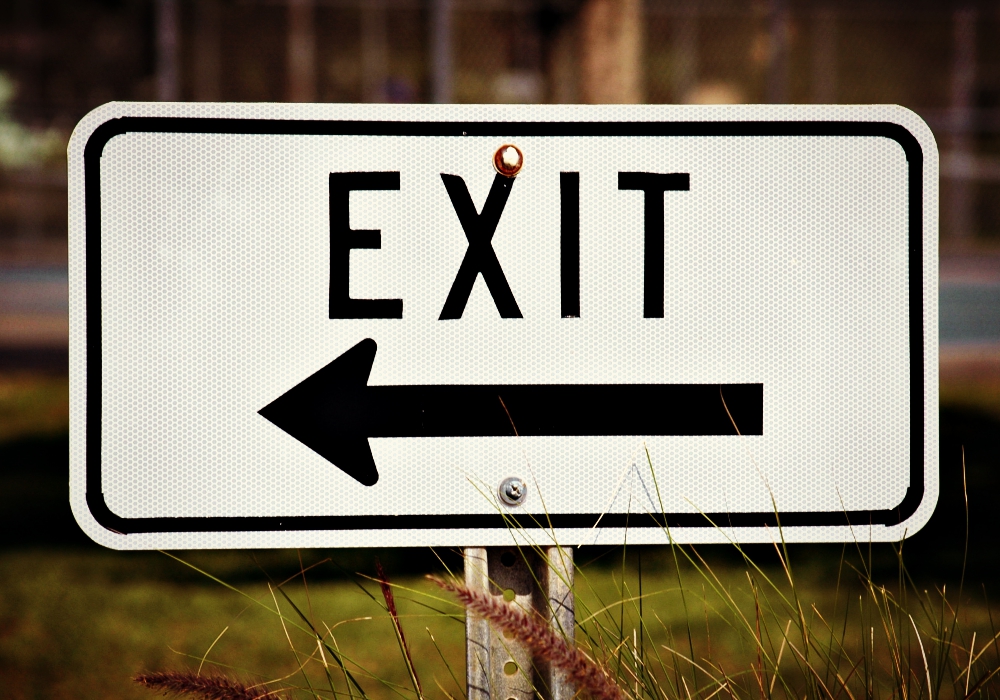 Exit sign (Pixabay/paulbr75) Exit sign (Pixabay/paulbr75)
