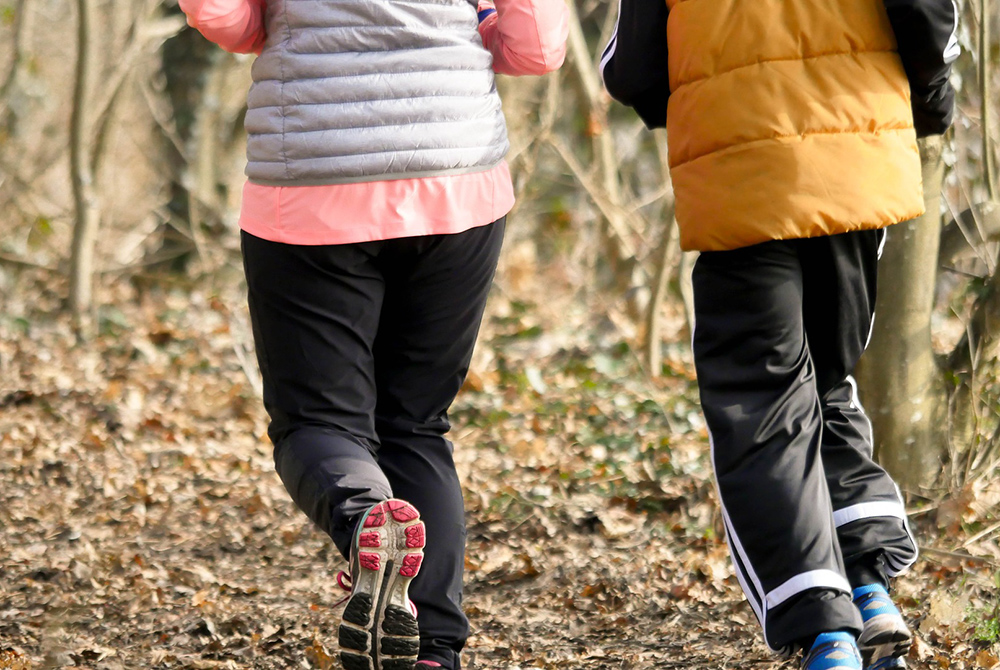 Photo illustration of people running outdoors (Pixabay/MonikaP)