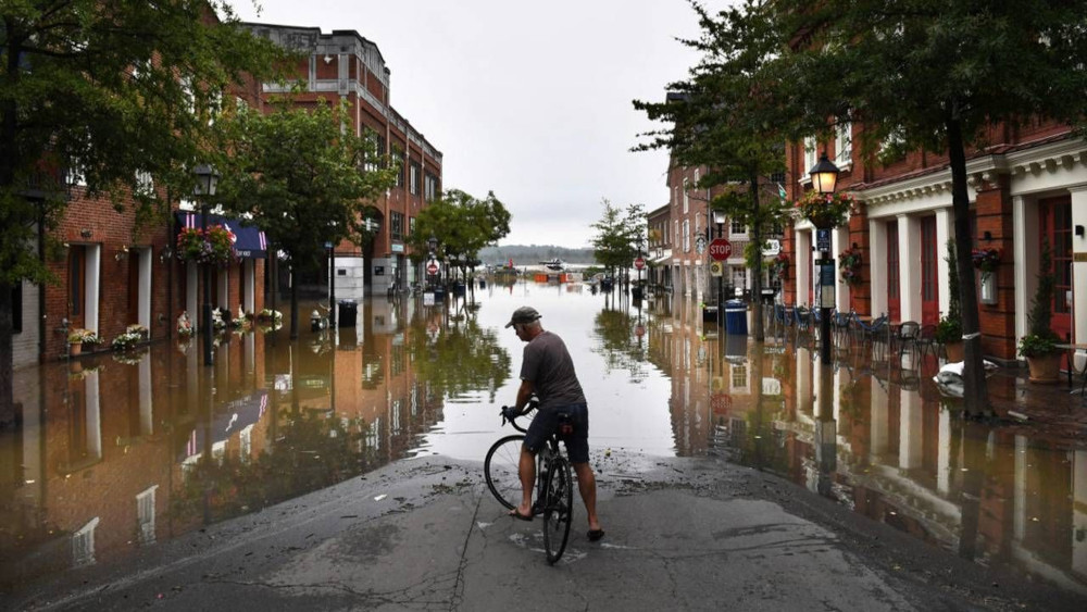 Tidal flooding in Alexandria, Virginia (Getty Images via PBS NewsHour/The Washington Post/Matt McClain)