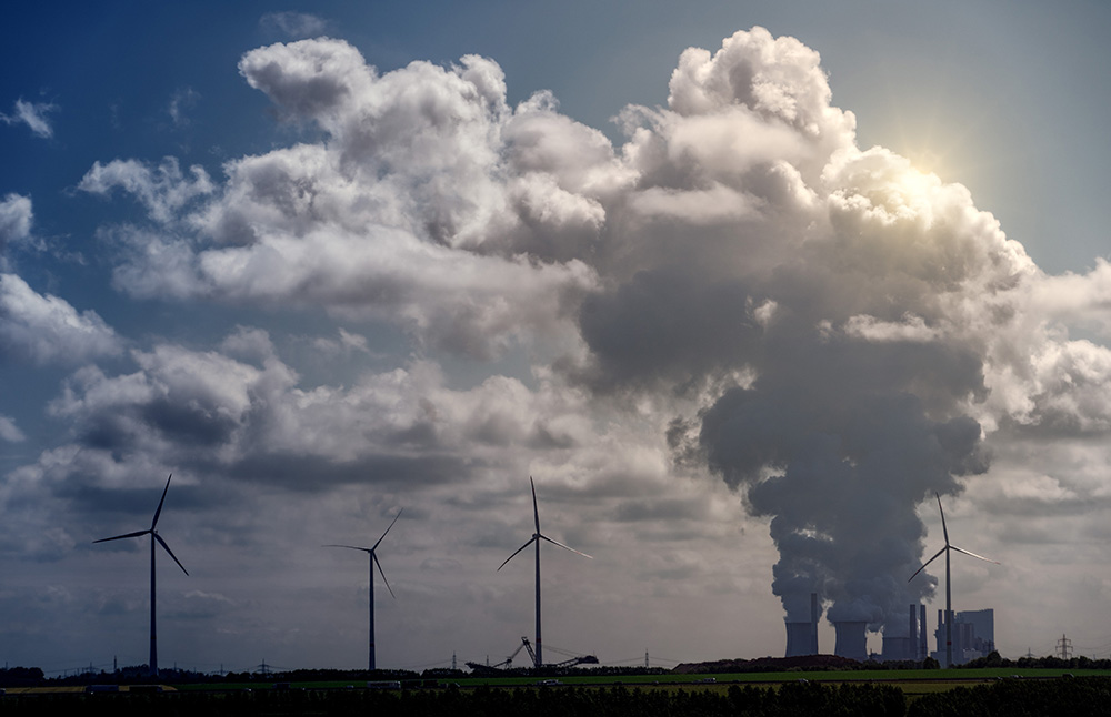 Catholic institutions are among the most numerous in the divestment movement, which so far has moved an estimated $14.5 trillion away from fossil fuels. (Pixabay/jplenio) Catholic institutions are among the most numerous in the divestment movement, which so far has moved an estimated $14.5 trillion away from fossil fuels. (Pixabay/jplenio)