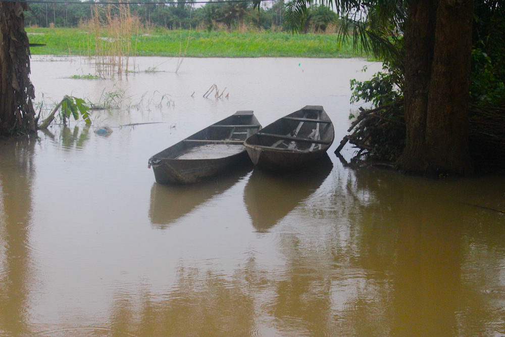 Fishing has become almost impossible in rural communities in the Niger Delta as oil spills have contaminated water sources. Locals say the recent court judgement might help them. (Patrick Egwu)