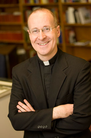 Jesuit Fr. James Martin (CNS/Paul Haring)
