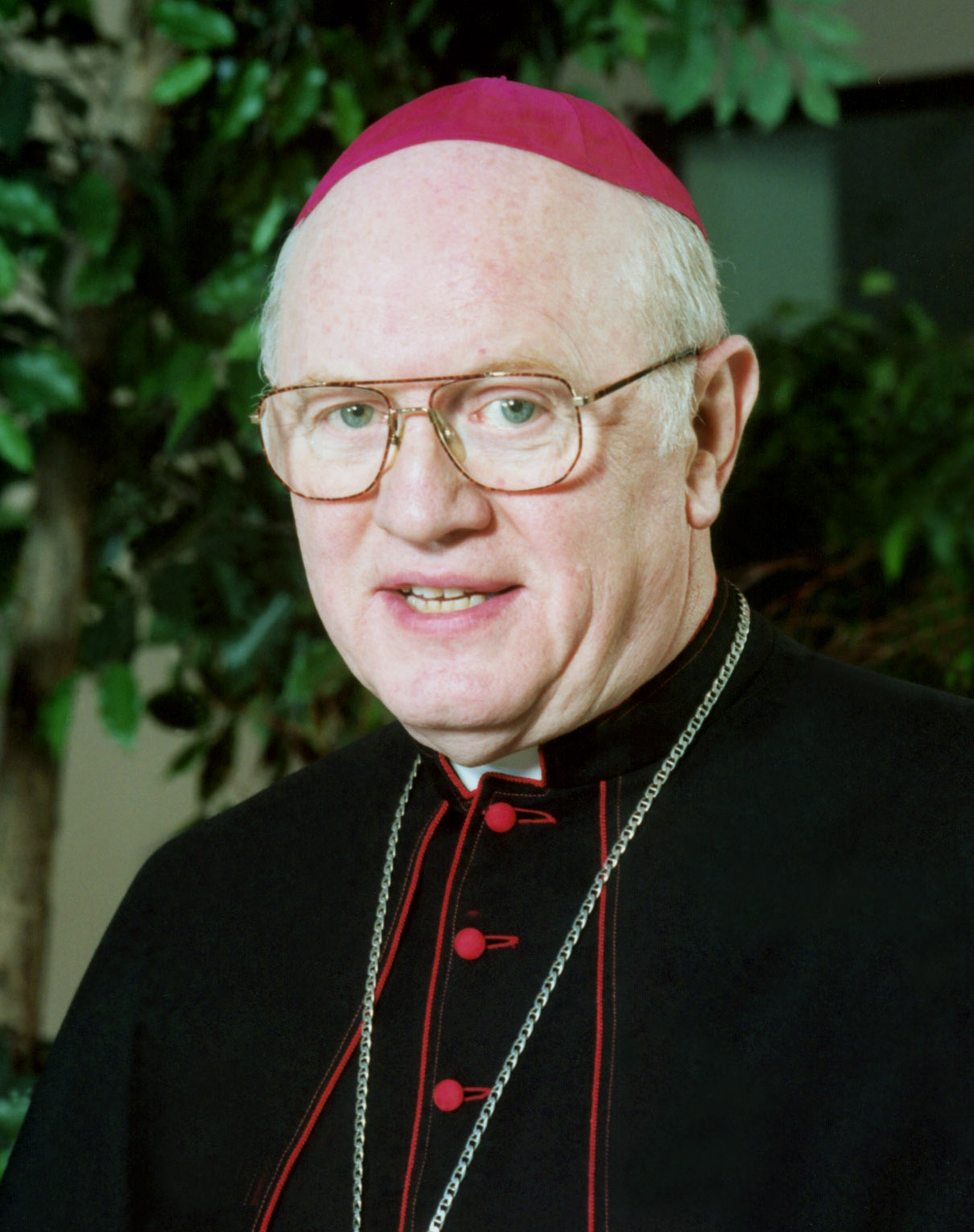 Retired Bishop Raymond J. Boland of Kansas City-St. Joseph, Mo., died in Cork, Ireland, Feb. 27 at at age 82. He was the fifth bishop of the Missouri diocese until he retired May 24, 2005. He is pictured in an undated photo. (CNS file photo) (Feb. 28, 2014) 