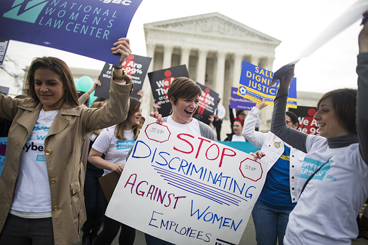 Women lobby in support of the Affordable Care Act's contraceptive mandate March 23 outside the U.S. Supreme Court ahead of oral arguments in Zubik v. Burwell in Washington. (CNS/Jim Lo Scalzo, EPA)
