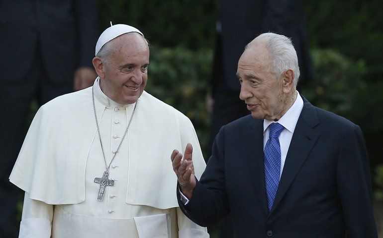 Pope Francis and former Israeli President Shimon Peres arrive for an invocation for peace in 2014 at the Vatican Gardens. (CNS/Paul Haring)