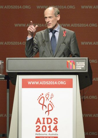 Lambert Grijns, the Dutch official who deals with reproductive health and HIV and AIDS, speaks Sunday to the opening session of the 20th International AIDS Conference in Melbourne, Australia. (CNS/Paul Jeffrey)