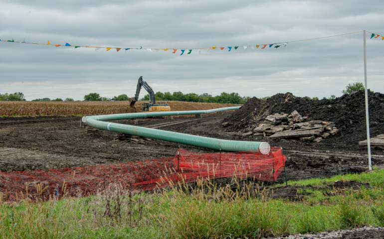 The Dakota Access Pipeline under construction in Central Iowa in September 2016 (Wikimedia Commons/Carl Wycoff)