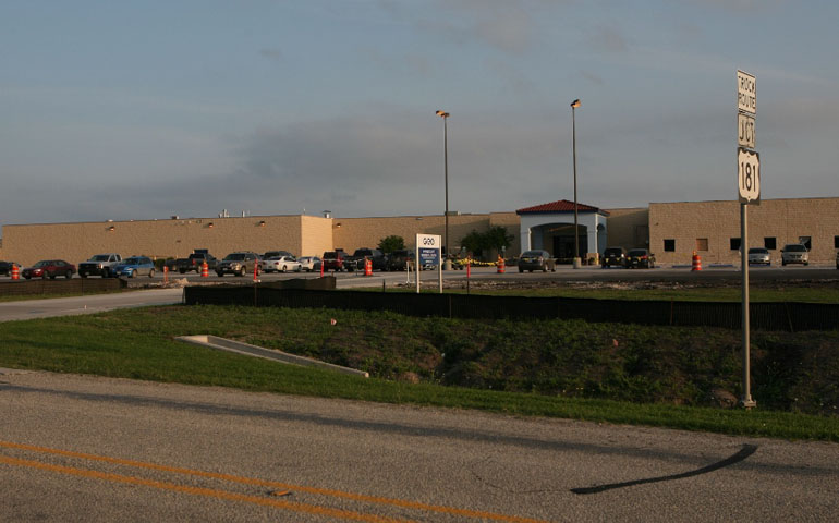 The Karnes County Residential Center in Karnes City, Texas (Nuri Vallbona)