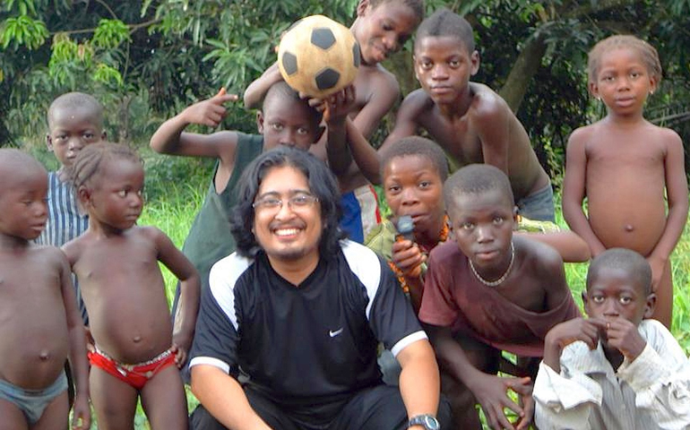 Fr. Russell Lapidez works in Kambai and Kamalo communities in Sierra Leone. He is among four Filipino Augustinian Recollects who are choosing to stay despite the Ebola outbreak. (Courtesy of Recoletos Communications Inc.)