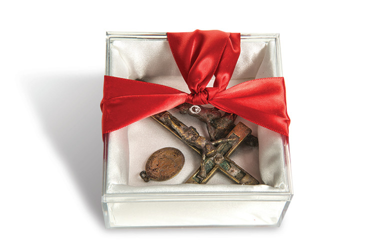 Box with crucifixes and a medal, relics related to Mother Mary Elizabeth Lange (National Museum of American History/Richard Strauss)