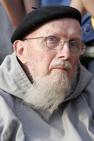 Fr. Benedict Groeschel in 2008 (CNS/Gregory A. Shemitz) 