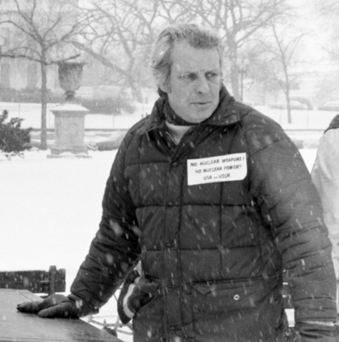 In Washington, D.C.'s Lafayette Park in 1979, Edward Guinan prepares for a War Resisters League march on the White House. (NCR photo/Mark Winiarski)