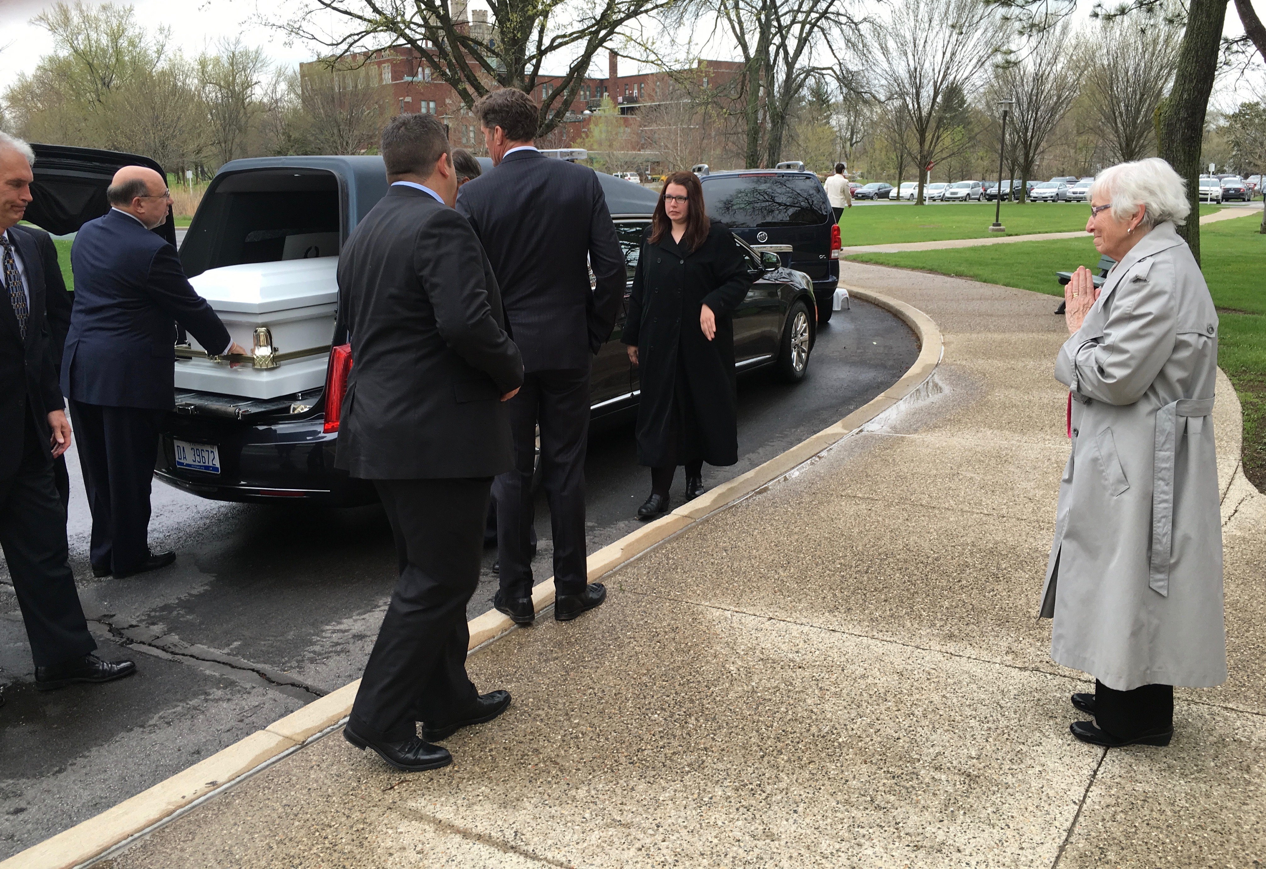 Immaculate Heart of Mary Sr. Sister Mary McDevitt offers a final farewell to her longtime friend. (NCR/Tom Fox)