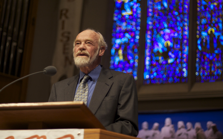 Eugene Peterson in 2009 (Wikimedia Commons/Clappstar)