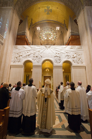 Cardinal Donald Wuerl of Washington gives a blessing during the dedication of the South Gallery Vault Mosaic at the Basilica of the National Shrine of the Immaculate Conception on Sunday in Washington. (CNS/Matthew Barrick)