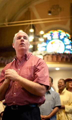 Parish life director Steve Mullin at Mass at All Saints Church in Hayward, Calif. (J.P. Cruz)