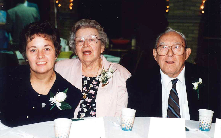 Sr. Karen Jean Zielinski with her parents, Loretta and John Zielinski (Provided photo)