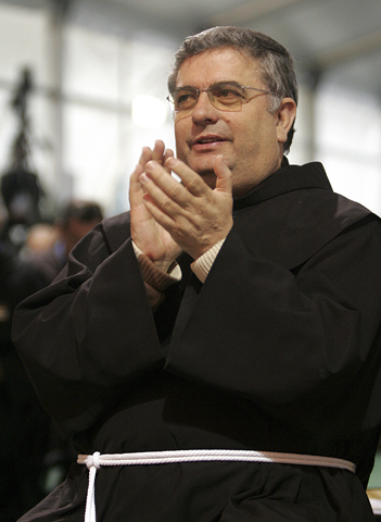 Franciscan Fr. José Rodríguez Carballo is pictured during a chapter meeting in Assisi, Italy, in 2009. (CNS/Catholic Press/Emanuela De Meo)