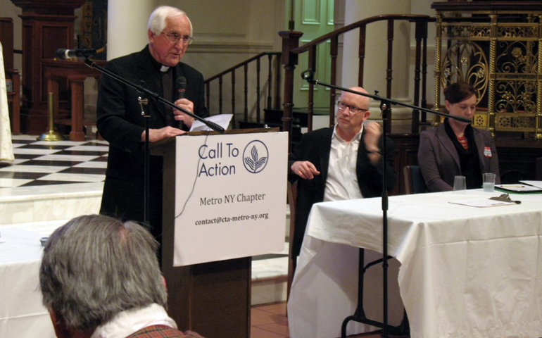Bishop Thomas Gumbleton speaks at the SNAP fundraiser April 11. (Nancy Lorence)