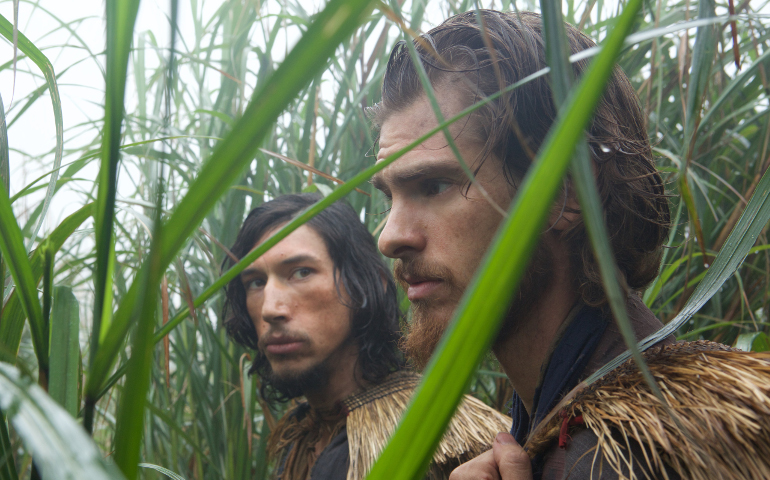 Adam Driver, left, plays Fr. Garrpe and Andrew Garfield plays Fr. Rodrigues in the film “Silence.” (© 2016 Paramount Pictures)