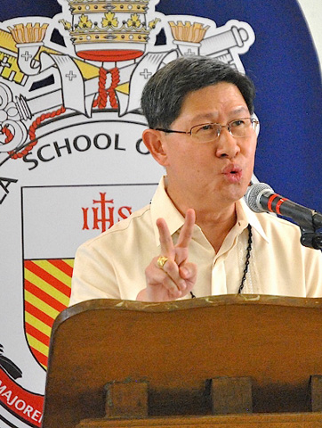 Cardinal Luis Antonio Tagle speaks Sept. 3 at Loyola House of Studies in Quezon City, Philippines. (N.J. Viehland)