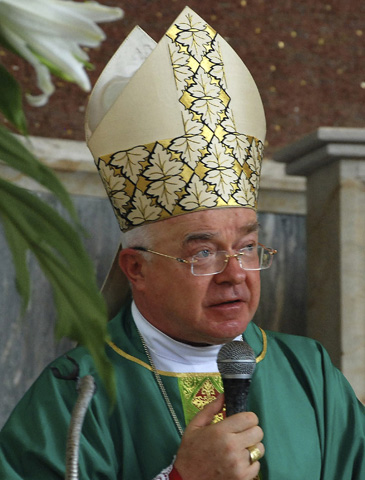 Archbishop Jozef Wesolowski celebrates Mass in Santo Domingo in 2009. (CNS/Reuters/Diario Libre/Luis Gomez)