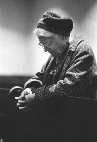 Dorothy Day, co-founder of the Catholic Worker Movement, is pictured in prayer at a church in New York in 1970. (CNS/photo © Bob Fitch)