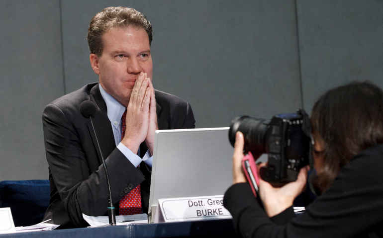 Greg Burke, media adviser to the Vatican, participates in a Dec. 3 Vatican press conference about Pope Benedict XVI's presence on Twitter, (CNS/Paul Haring)