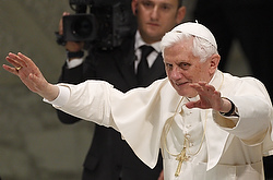 Pope Benedict XVI waves during his general audience in Paul VI hall at the Vatican Sept. 8. (CNS photo/Paul Haring