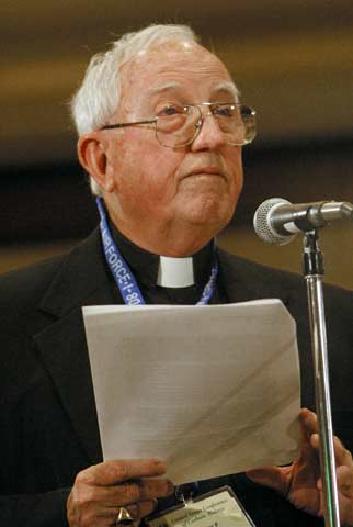 Bishop Walter F. Sullivan, 2002 file photo. (CNS/Bob Roller)