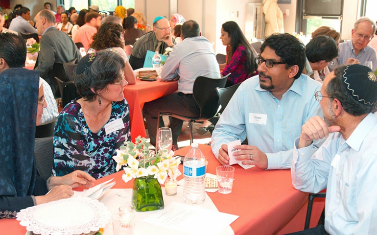 People of diverse faiths meet for an Islamic Networks Group event. (Courtesy of ING)