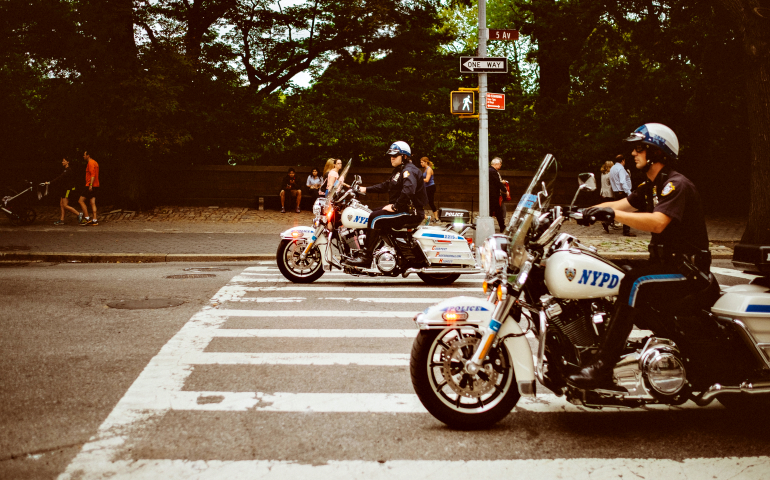 Police in Central Park, New York City (Unsplash/Tobias Zils)