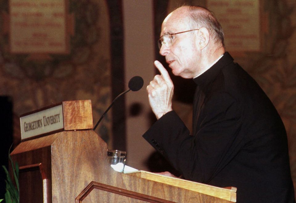 Cardinal Joseph Bernardin of Chicago makes a point in his Sept. 9, 1996, talk at Georgetown University. (CNS/Bob Roller) 