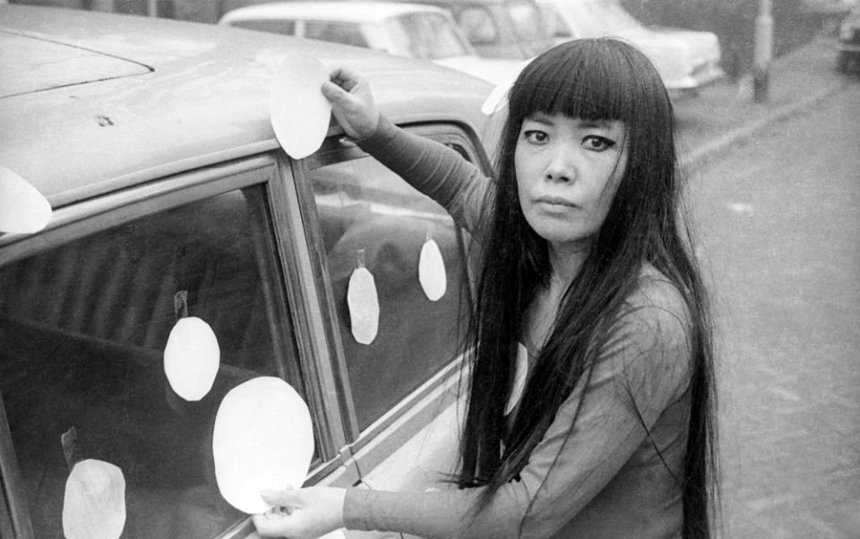 Artist Yayoi Kusama next to her "Dot Car" in 1965 (Courtesy of Magnolia Pictures/Harrie Verstappen) Artist Yayoi Kusama next to her "Dot Car" in 1965 (Courtesy of Magnolia Pictures/Harrie Verstappen)