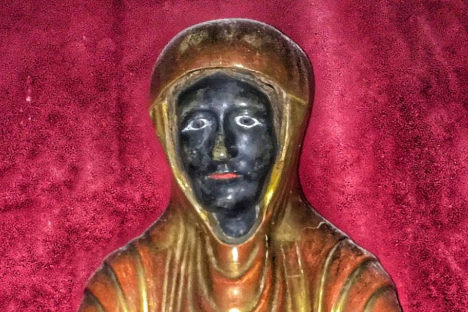 A detail from Our Lady of the Good Death at the Cathedral of Our Lady of the Assumption of Clermont-Ferrand, France (Courtesy of Christena Cleveland)