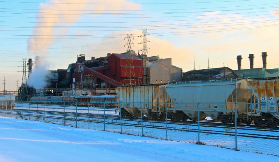 View of the ArcelorMittal steel mill in Cleveland, 2016 (Flickr/Roy Luck) View of the ArcelorMittal steel mill in Cleveland, 2016 (Flickr/Roy Luck)