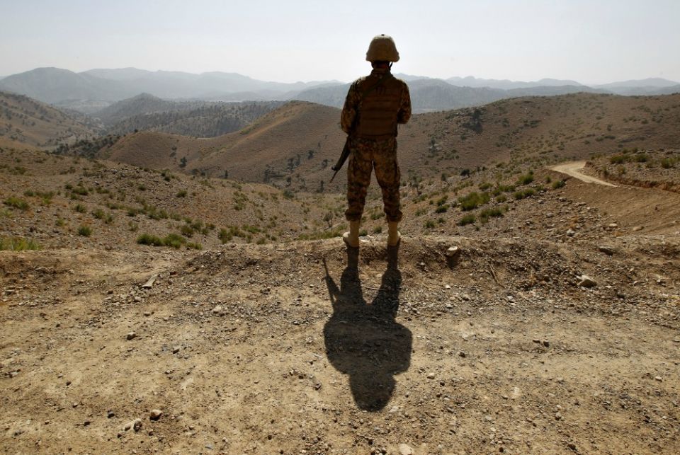 A soldier in North Waziristan, Pakistan, stands guard along the border fence with Afghanistan Oct. 18, 2017. (CNS/Reuters/Caren Firouz) A soldier in North Waziristan, Pakistan, stands guard along the border fence with Afghanistan Oct. 18, 2017. (CNS/Reuters/Caren Firouz)