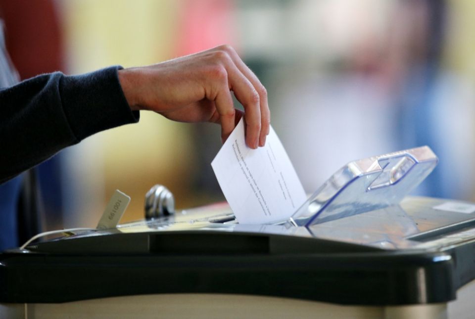 A voter casts his ballot May 25 in Dublin as Ireland holds a referendum on its law on abortion. (CNS/Reuters/Max Rossi) A voter casts his ballot May 25 in Dublin as Ireland holds a referendum on its law on abortion. (CNS/Reuters/Max Rossi)