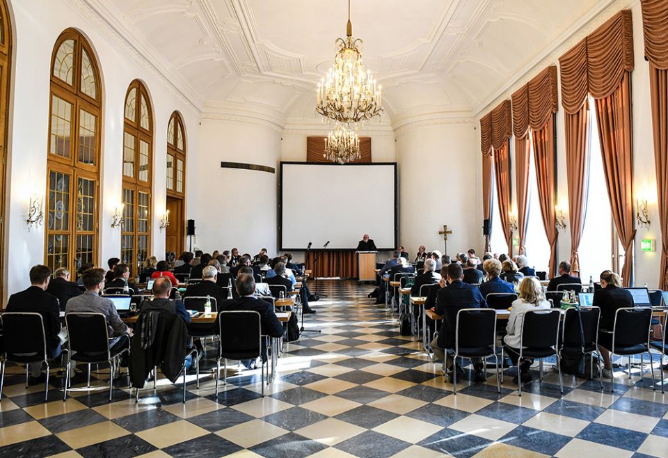 Cardinal Reinhard Marx of Munich and Freising gestures Sept. 13, 2019, during the extended Joint Conference of Bishops and Laity to prepare the "Synodal Way." (CNS/KNA/Harald Oppitz) Cardinal Reinhard Marx of Munich and Freising gestures Sept. 13, 2019, during the extended Joint Conference of Bishops and Laity to prepare the "Synodal Way." (CNS/KNA/Harald Oppitz)