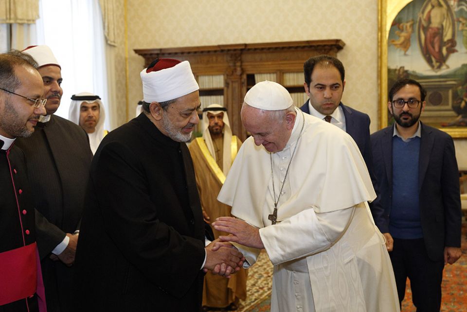 Pope Francis greets Sheikh Ahmad el-Tayeb, grand imam of Egypt's Al-Azhar mosque and university, during a private audience Nov. 15, 2019, at the Vatican. (CNS/Paul Haring)