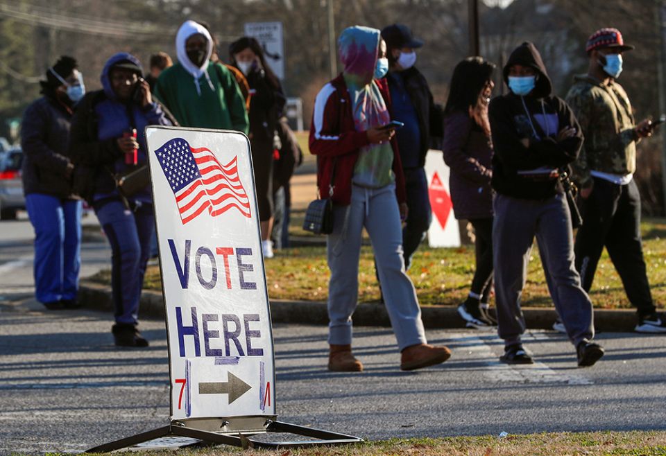 Voters in Marietta, Georgia, line up to cast their ballots in the U.S. Senate runoff election Jan. 5, 2021. (CNS/Reuters/Mike Segar)