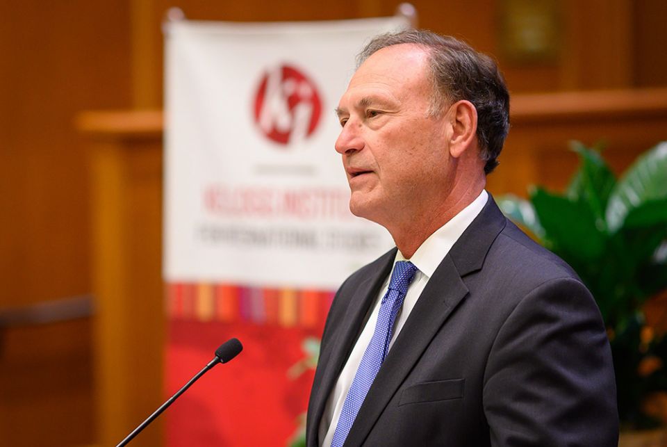 Supreme Court Justice Samuel Alito speaks at the University of Notre Dame Sept. 30, about "The Emergency Docket." (CNS/Courtesy of University of Notre Dame/Matt Cashore)