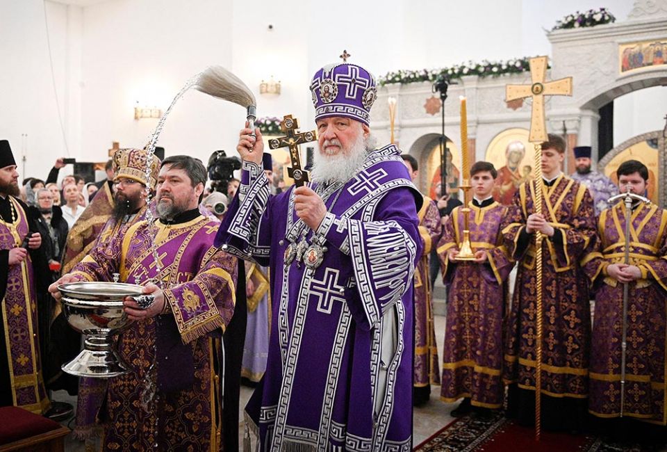 Russian Orthodox Patriarch Kirill of Moscow leads a cathedral consecration service in Moscow April 10. (CNS/Patriarchal Press Service handout via Reuters/Oleg Varaov)