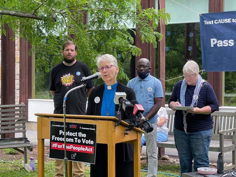 The Rev. Donna Dolham speaks during a press conference at the Allen Avenue Unitarian Universalist Church, Tuesday, Aug. 10, 2021, in Portland, Maine. RNS photo by Jack Jenkins