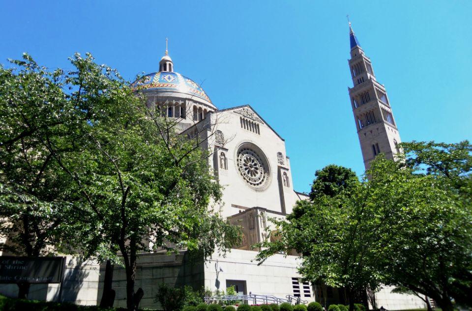 The Basilica of the National Shrine of the Immaculate Conception in Washington, D.C. (Wikimedia Commons/Farragutful)