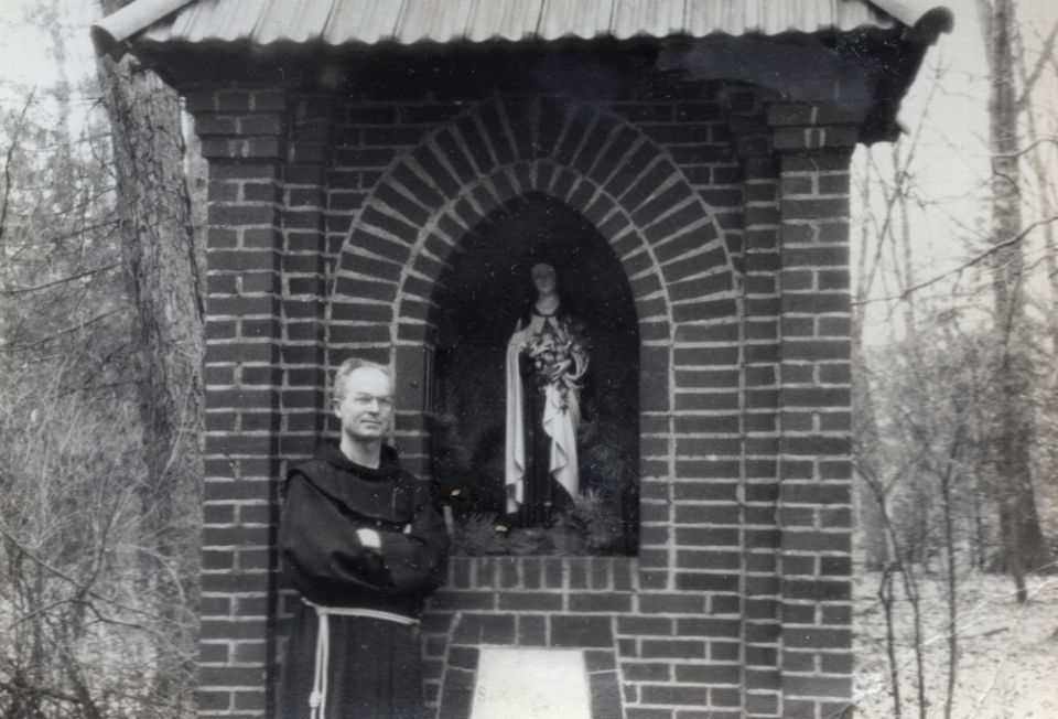 Franciscan Fr. Irenaeus Herscher at the shrine of St. Thérèse of Lisieux at St. Bonaventure (Naomi Burton Stone) Franciscan Fr. Irenaeus Herscher at the shrine of St. Thérèse of Lisieux at St. Bonaventure (Naomi Burton Stone)